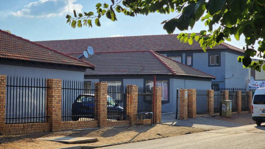 2 Bedroom Property for Sale in Rustenburg North West